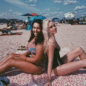 Meet your Posher, Brooke